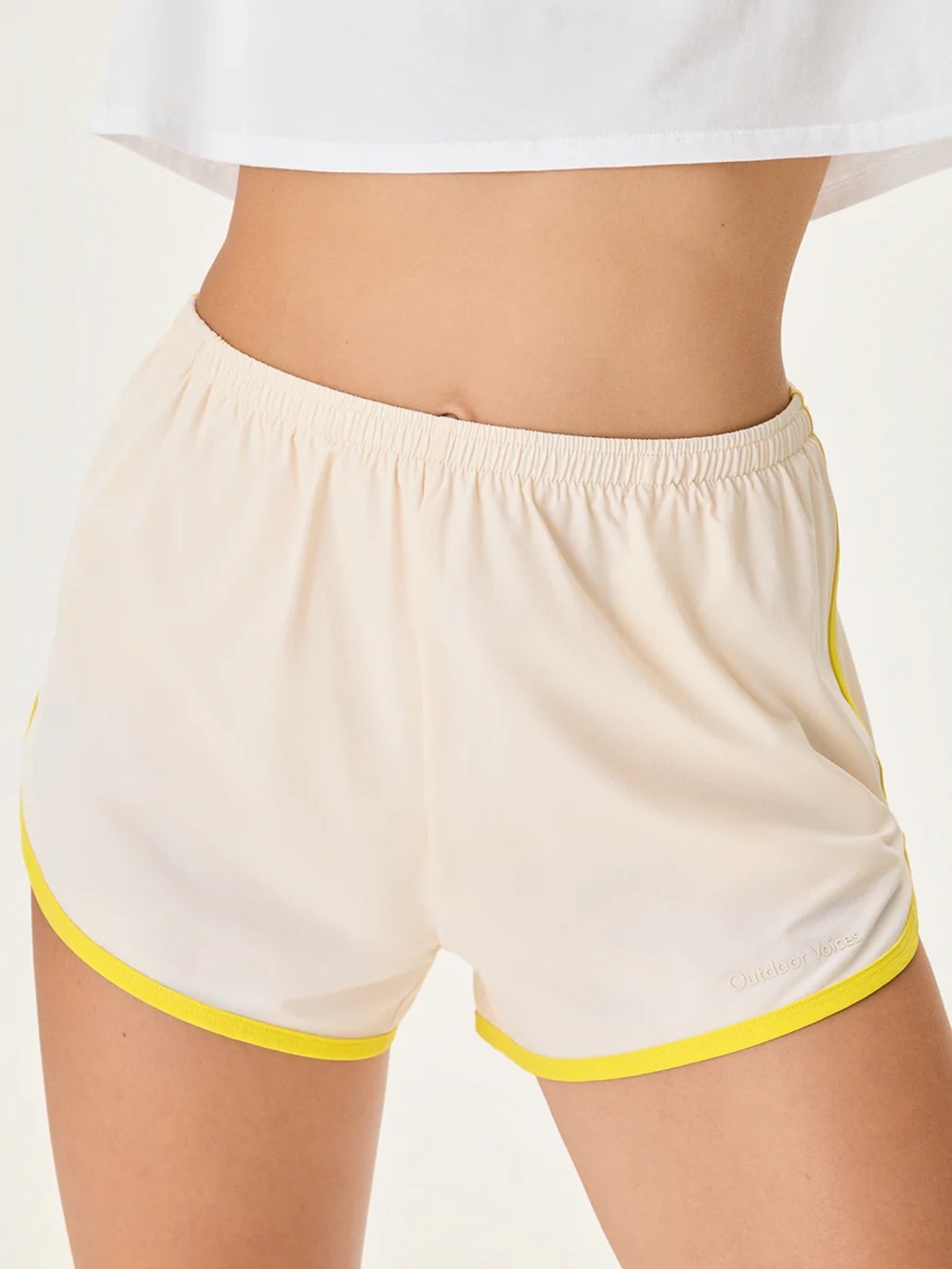 Outdoor Voices LightSpeed 2.5" Pace Short in Pink Sunrise/Desert Poppy